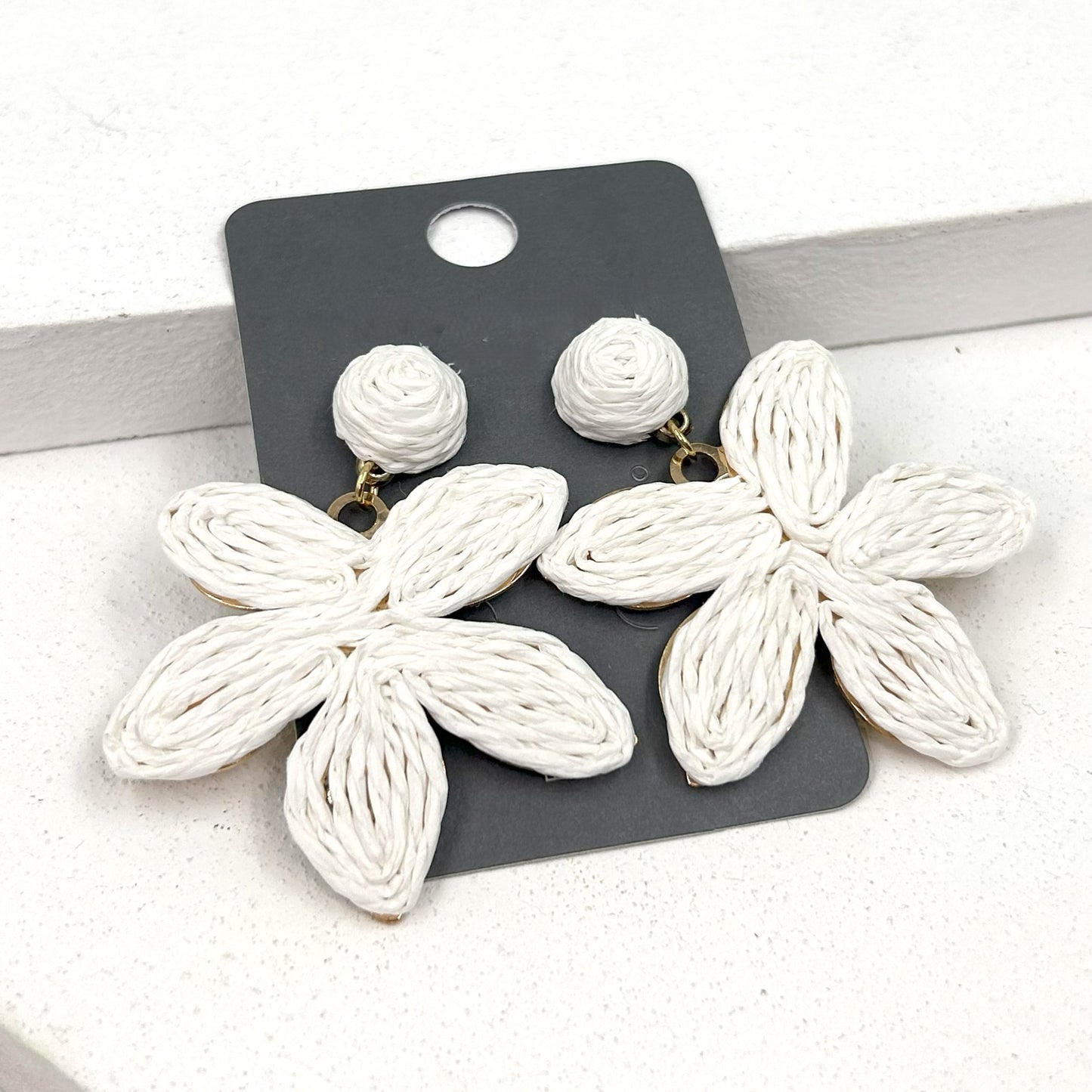 Rattan Inlay Flower Earrings