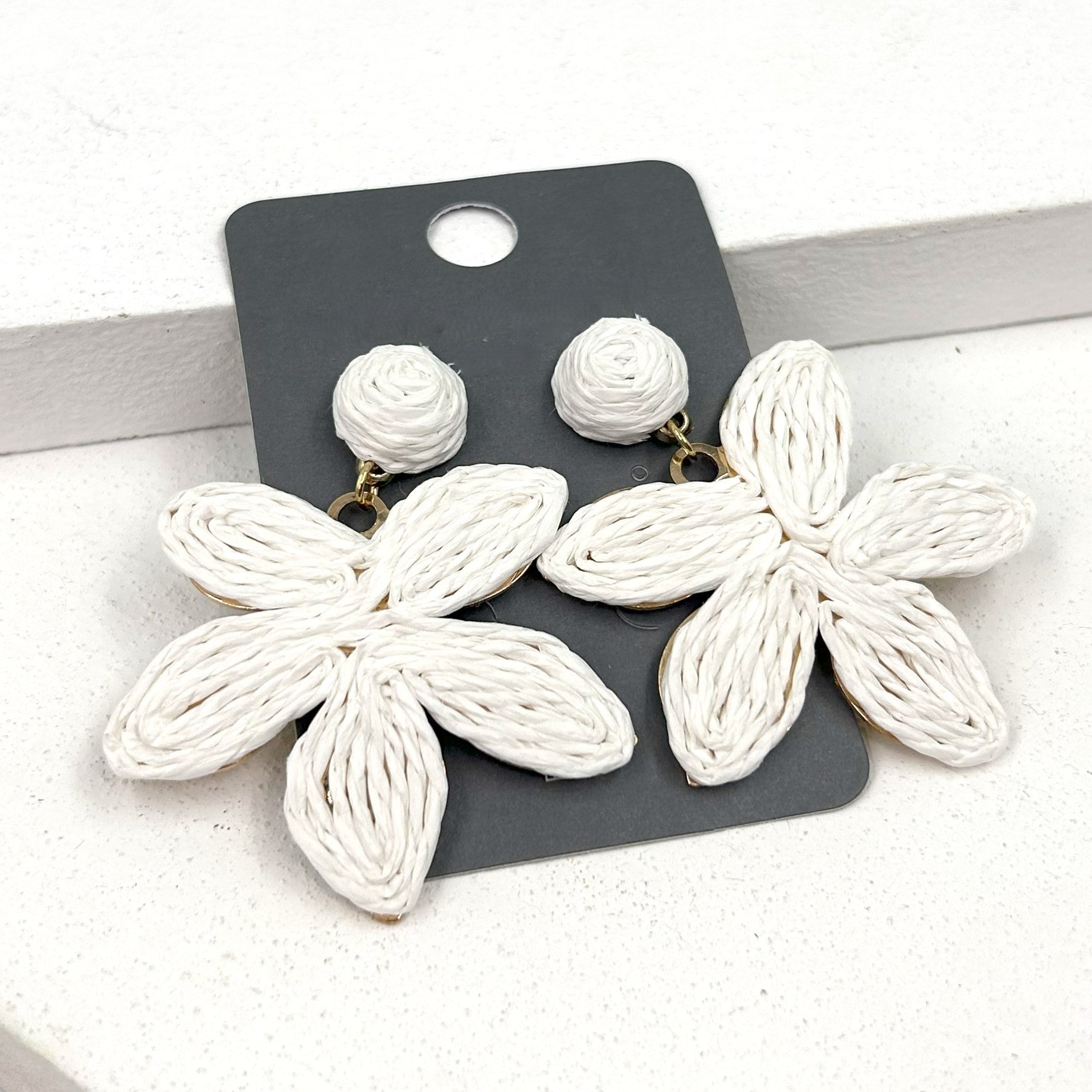 Rattan Inlay Flower Earrings