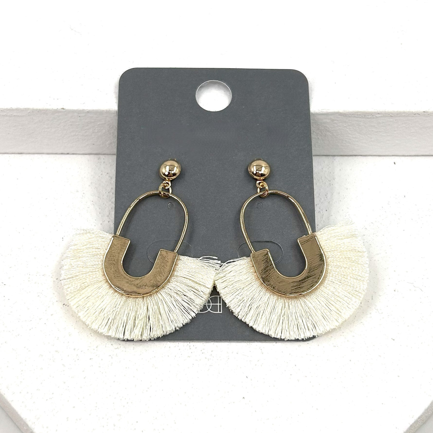 Cream Fanned Earrings