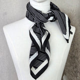 Monochrome Zig Zag