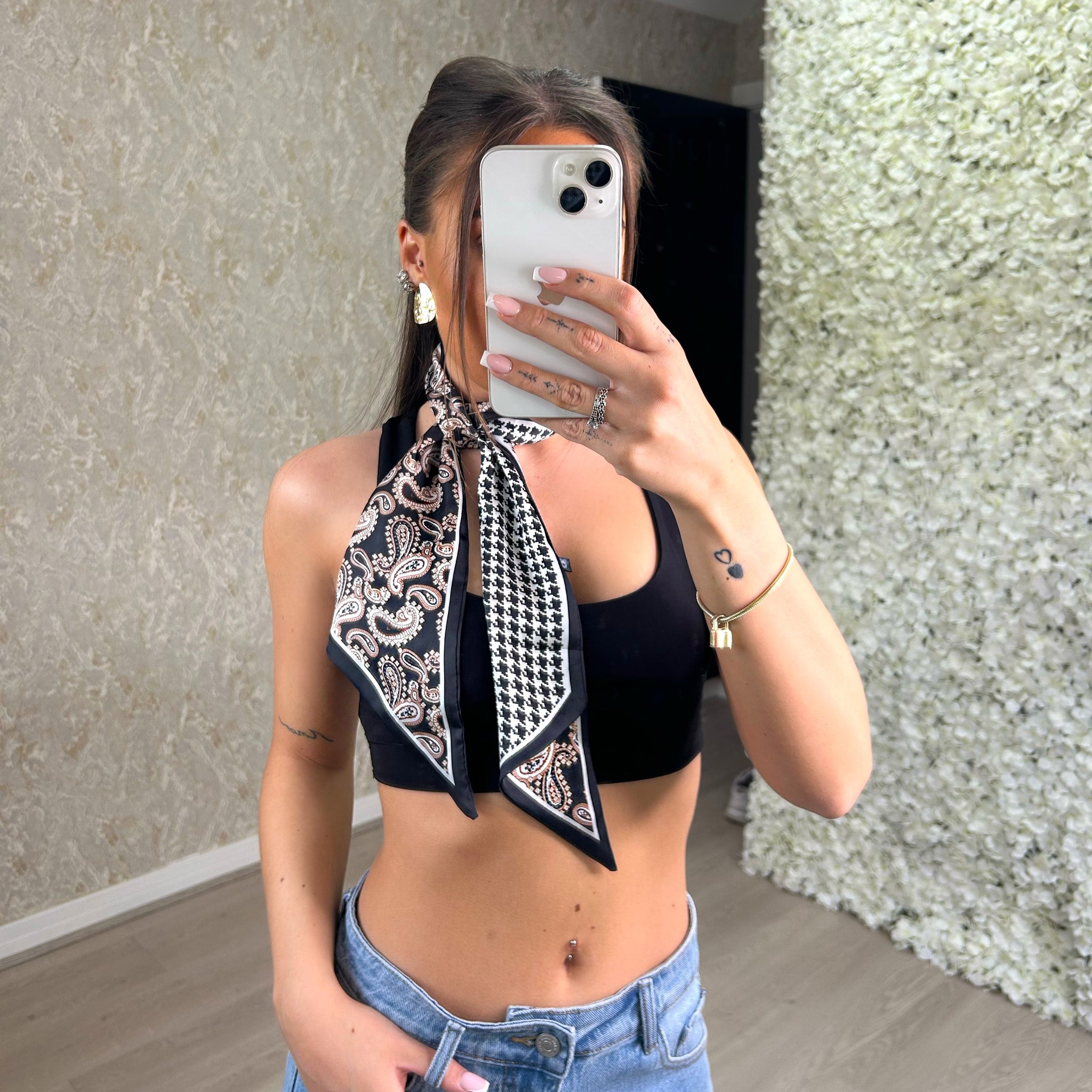 Dog Tooth And Paisley Print Neck Scarf
